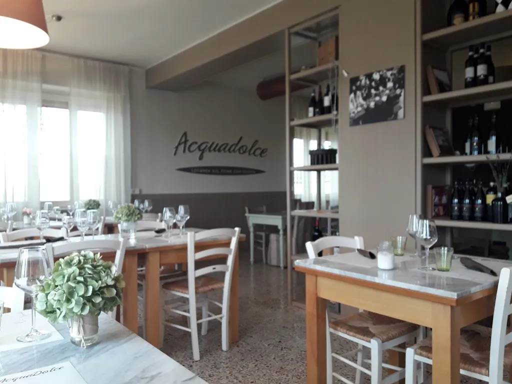 Acquadolce restaurant in Mezzana Bigli