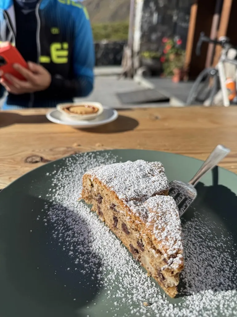 P & M Eastman_Rifugio Passo San Marco 2000_Mezzoldo_review