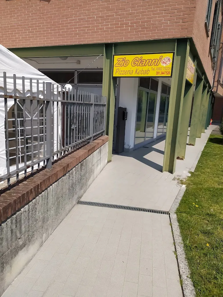 Zio Gianni 2_Miradolo Terme_slider_image_3