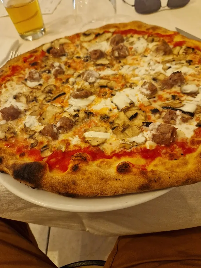 Ristorante Pizzeria Alle grotte di Ares_Miradolo Terme_slider_image_2