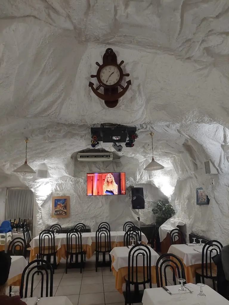 Ristorante Pizzeria Alle grotte di Ares_Miradolo Terme_slider_image_3