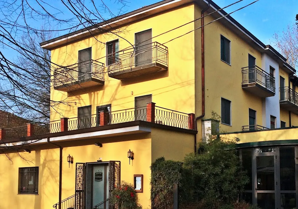 Albergo Castello restaurant in Miradolo Terme