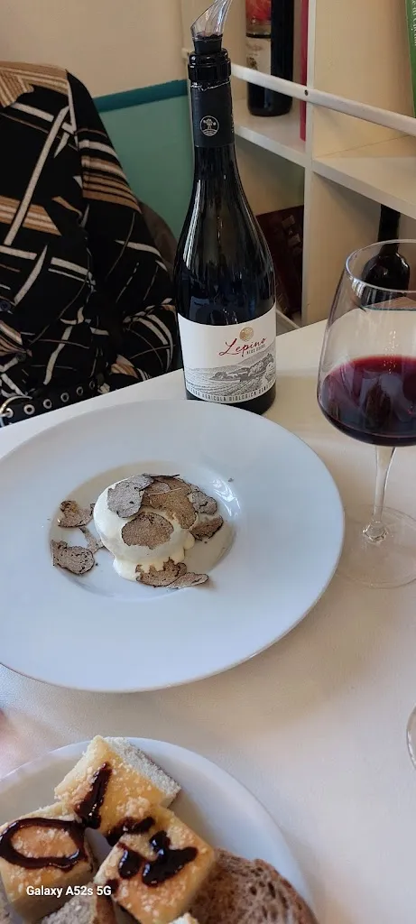 Devid Ferro_Enoteca Osteria Dogana_Moglia_review