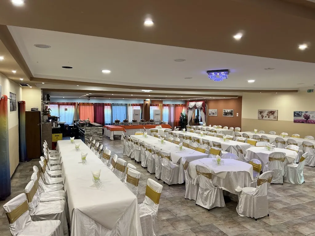 WELCOME INDIAN RESTAURANT restaurant in Moglia