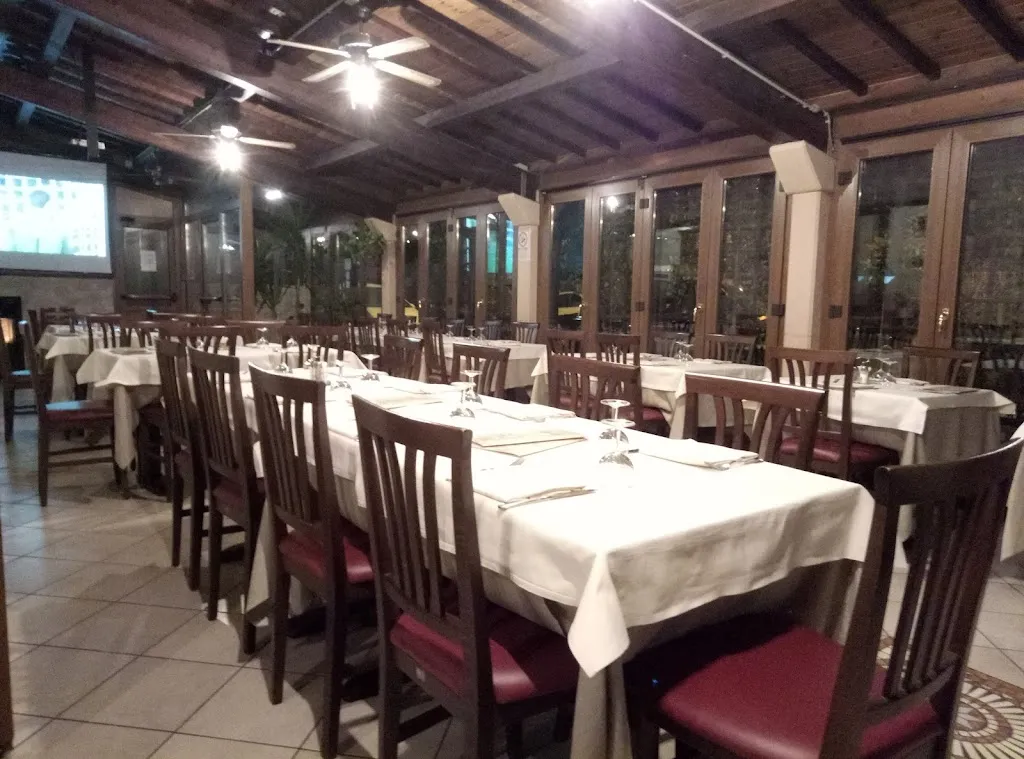 Ristorante Pizzeria Albergo Aquila D'Oro_Moglia_slider_image_1