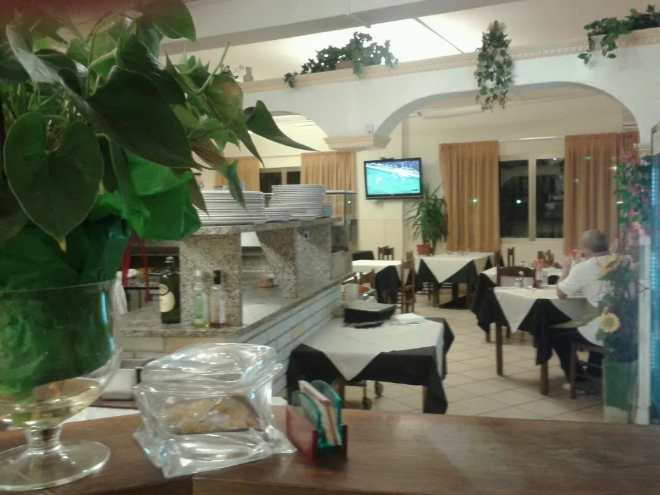 Pizzeria Ristorante Cavour restaurant in Molinetto