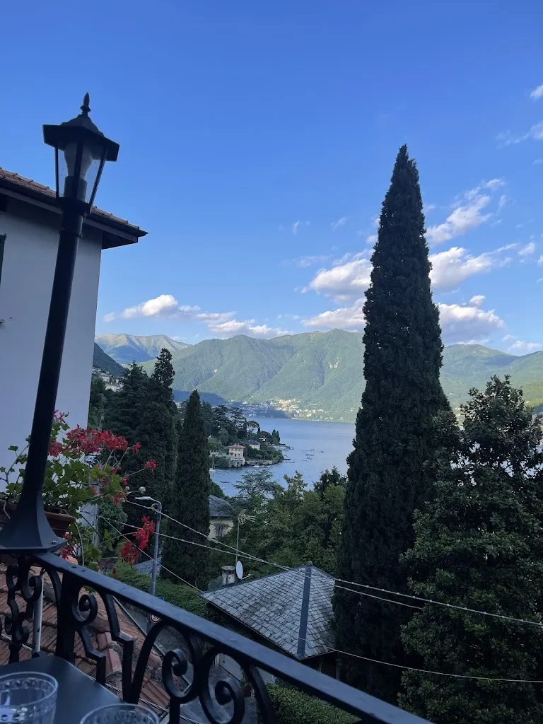 Ally T_Crotto Valdurino_Moltrasio_review