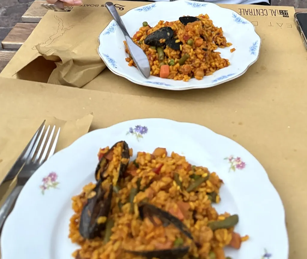 Emil Russell_BAR AL CENTRALE Cantina e Cucina_Moltrasio_review