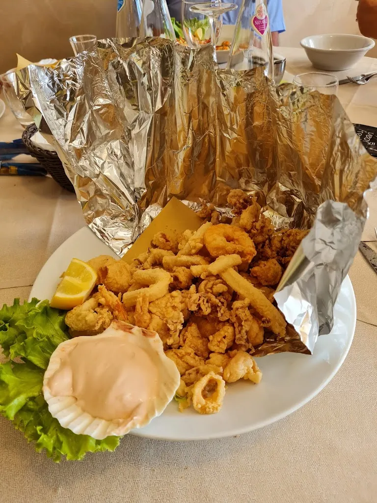 Federico Granata_La Plasa Iscla_Monno_review