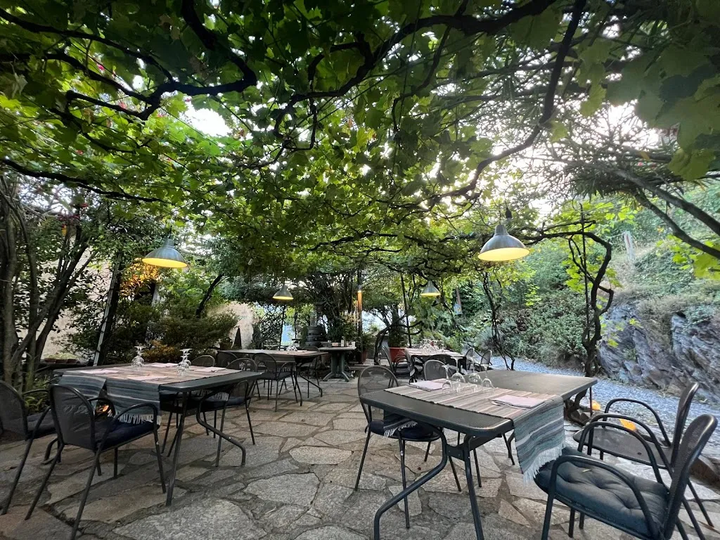 Ristoro Castel Grumello_Montagna in Valtellina_slider_image_1