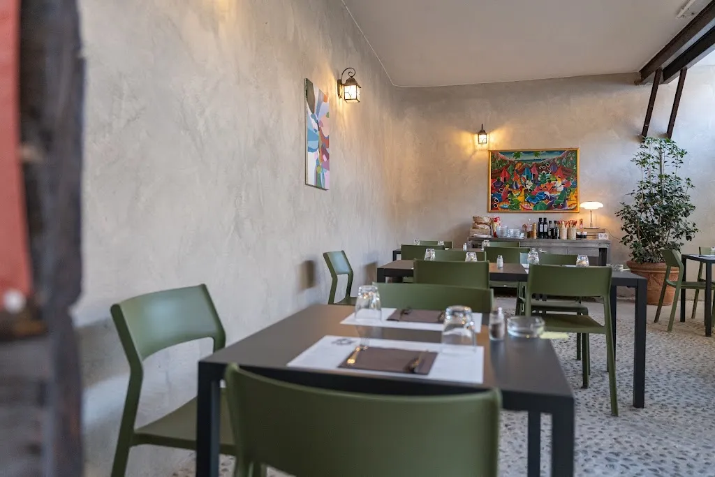 Pizzeria Ristorante Antica Corte restaurant in Moniga del Garda