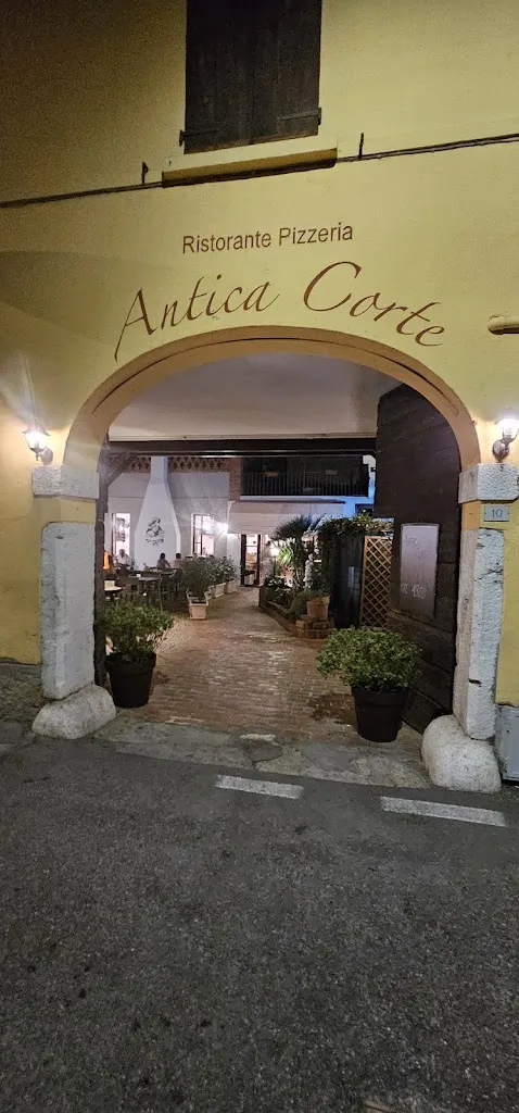 Pizzeria Ristorante Antica Corte_Moniga del Garda_slider_image_2