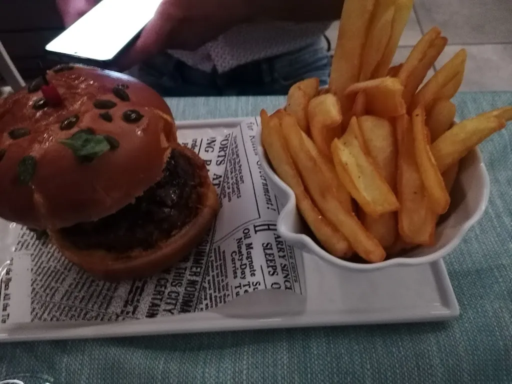 Tuzzer 2_Marina Food & Drinks_Moniga del Garda_review