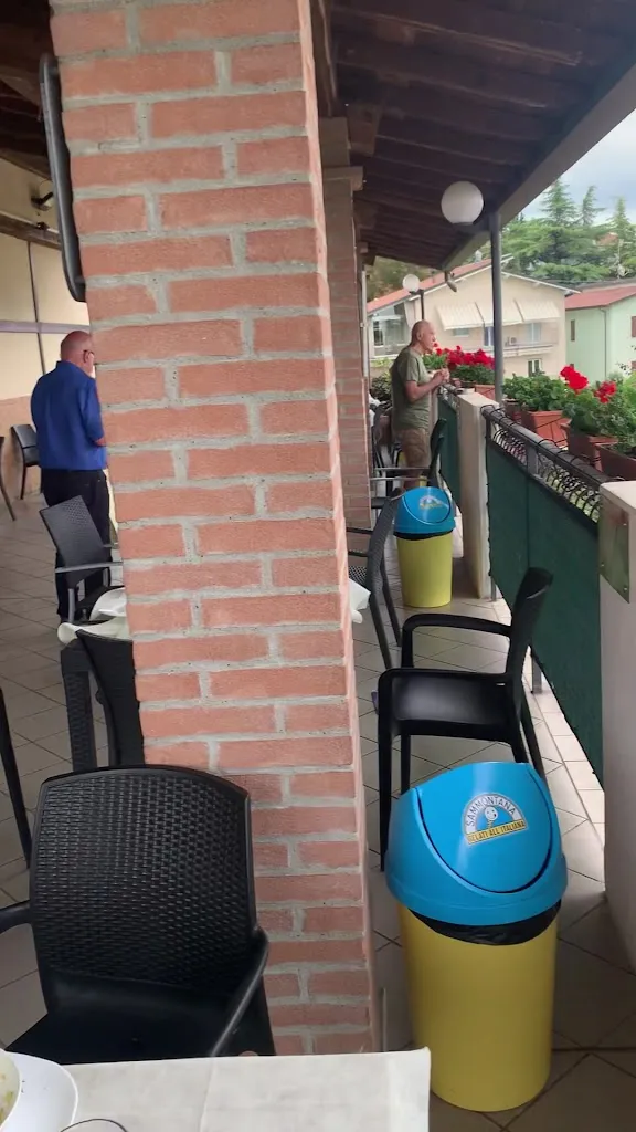 Bar Ristorante Pizzeria Il Portico_Montalto Pavese_slider_image_2