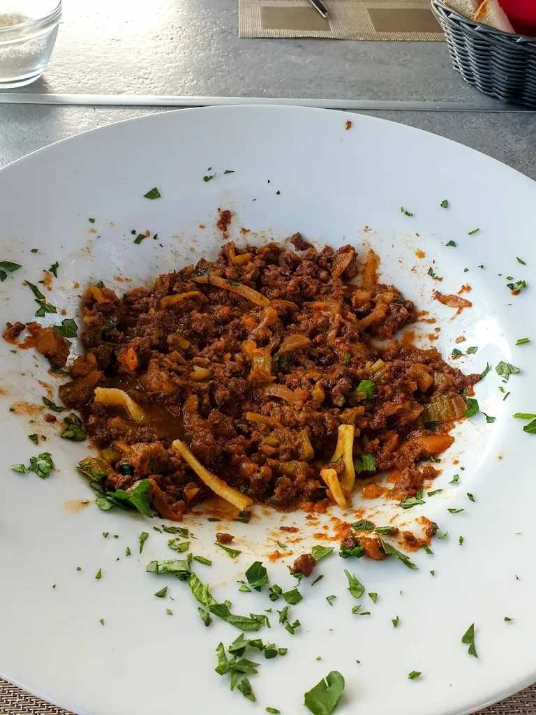 Ana Iris Ricciardi-Lorenzo_Il Campeggino Snc di MOLINA Fausto & C._Montegrino Valtravaglia_review