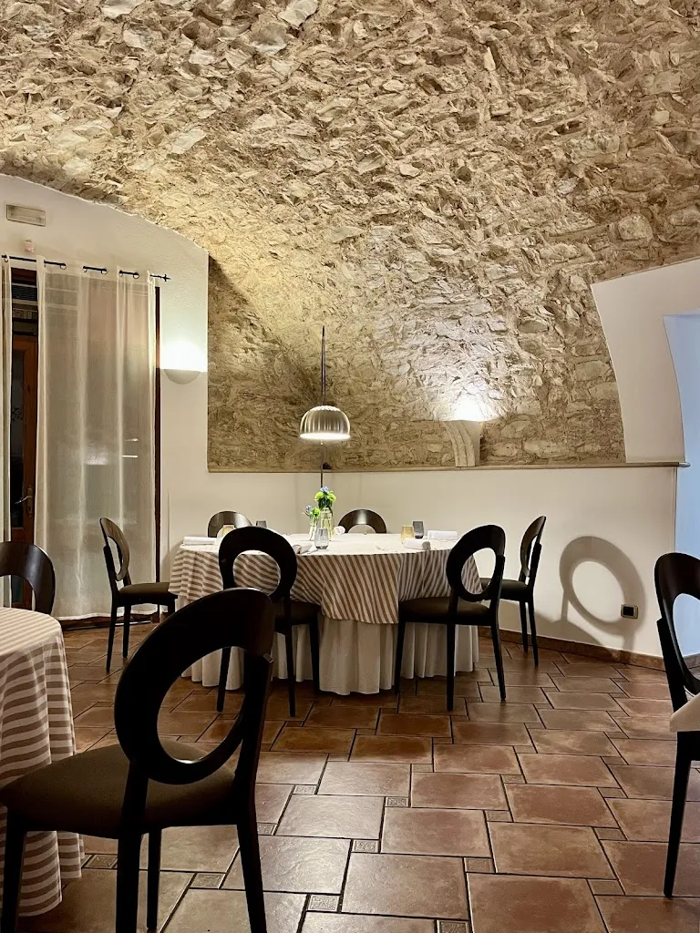 Hostaria Uva Rara_Monticelli Brusati_slider_image_3