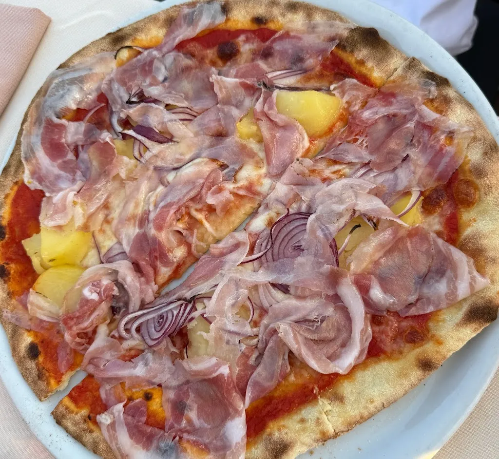 Denny Stöhr_La piazzetta pizzeria ristorante_Monticelli Brusati_review