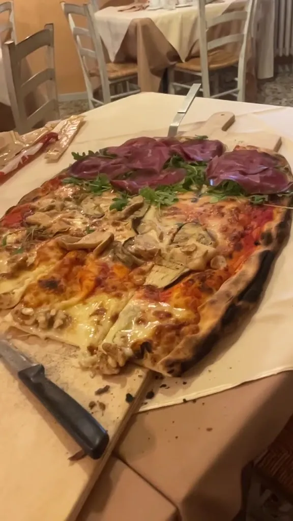 Emilio Faita_La piazzetta pizzeria ristorante_Monticelli Brusati_review