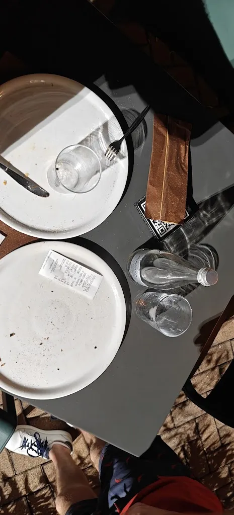 Luigi Navoni_Naviglio Pizzeria Gelateria_Montirone_review