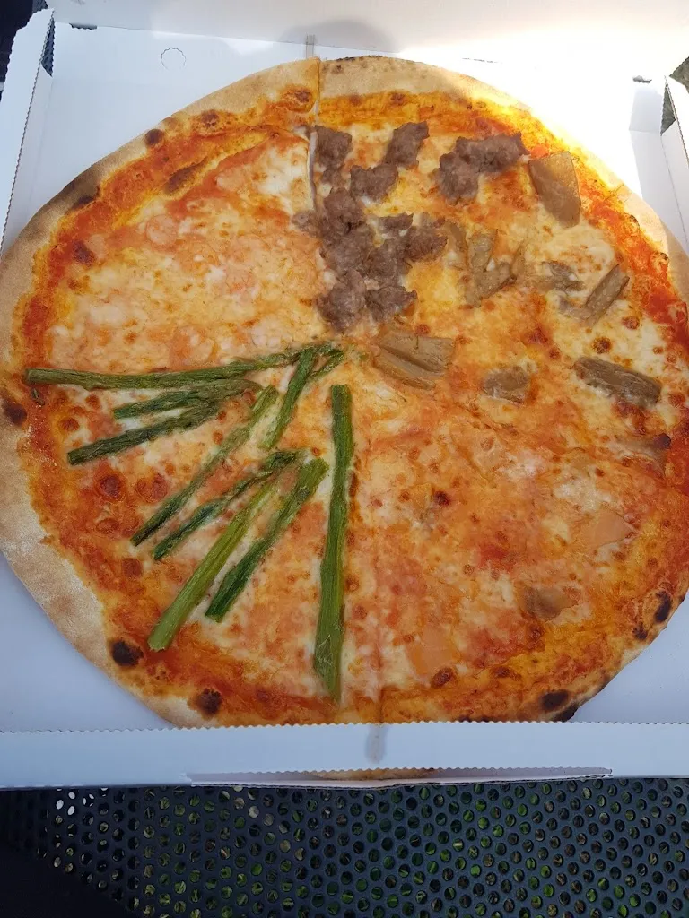 Pizzeria Stella_Montirone_slider_image_2