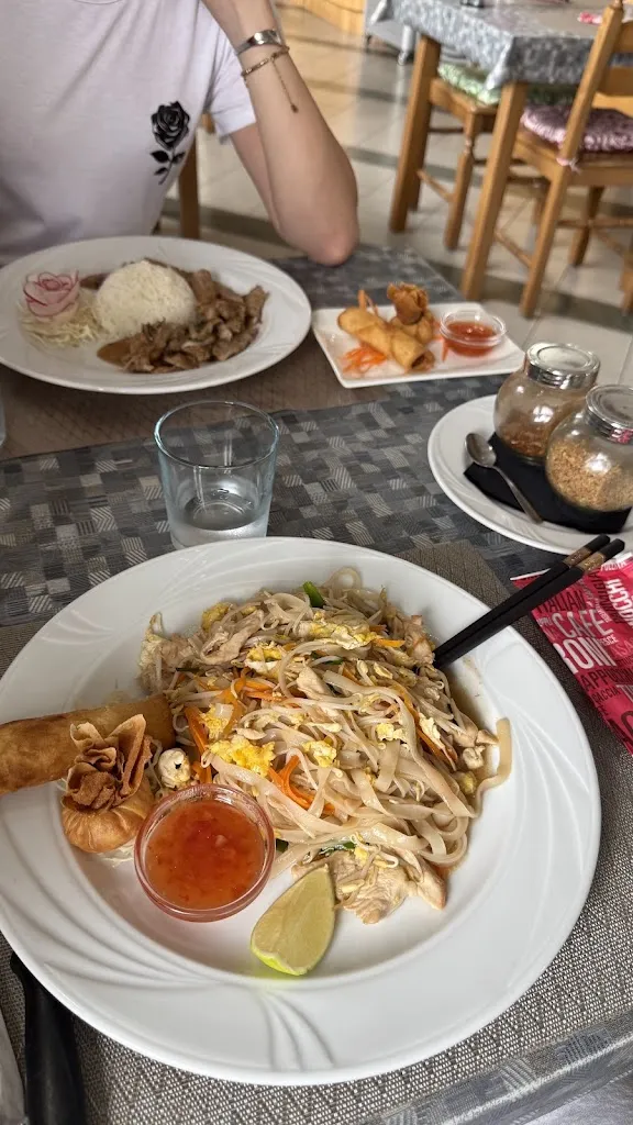 Mamakoy - Thai food and Italian food Restaurant in Como_Montorfano_slider_image_3