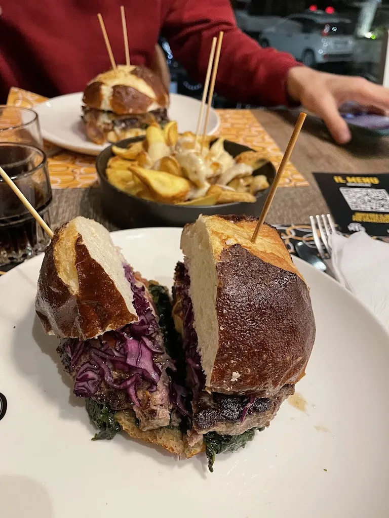 Federica Paviola_Mystic Burger_Montorfano_review