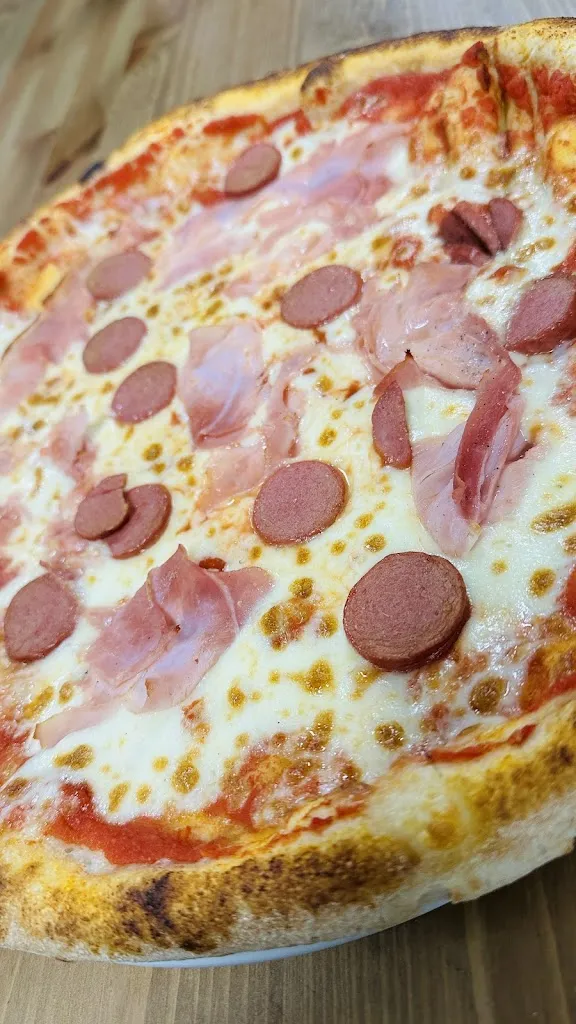 Enjoy bar pizzeria_Montorfano_slider_image_3