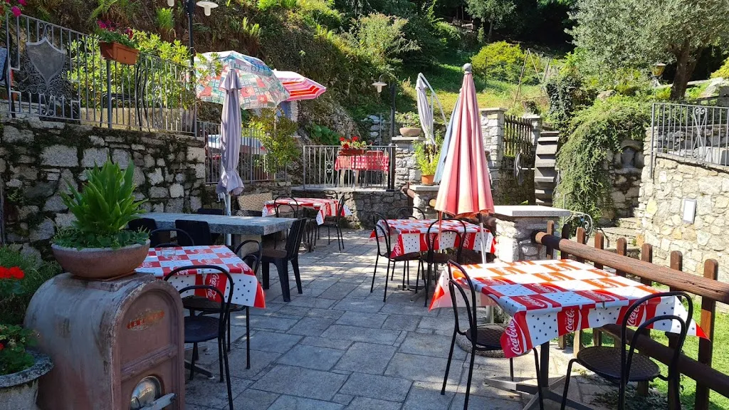 Home Restaurant restaurant in Montorfano