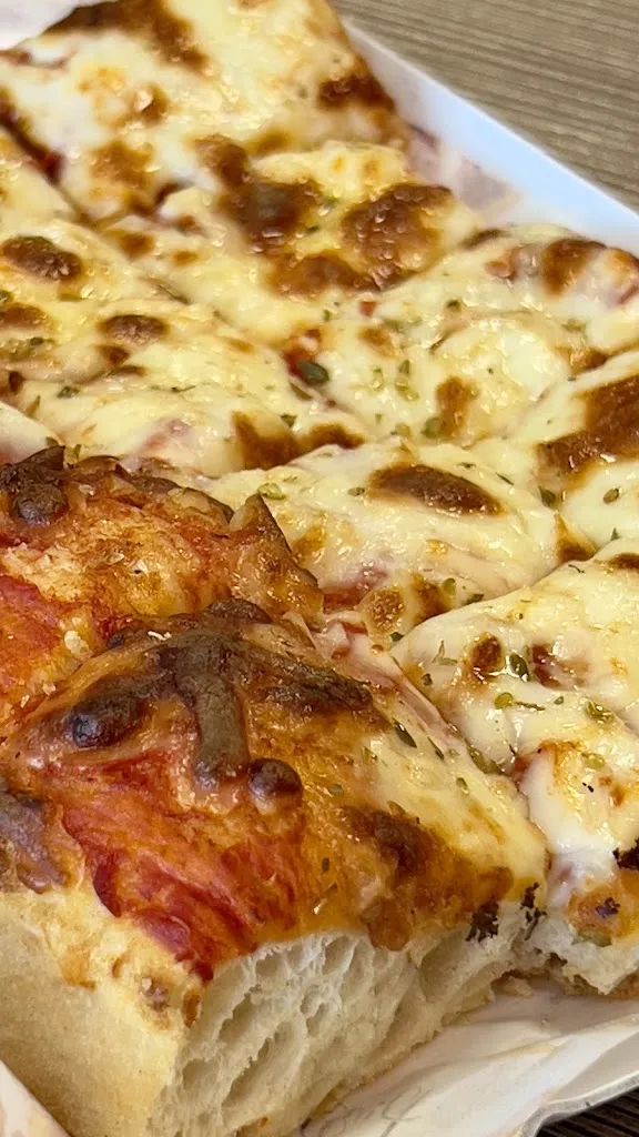 Alessandro Fiorin_AMI Cafè_Monvalle_recensione