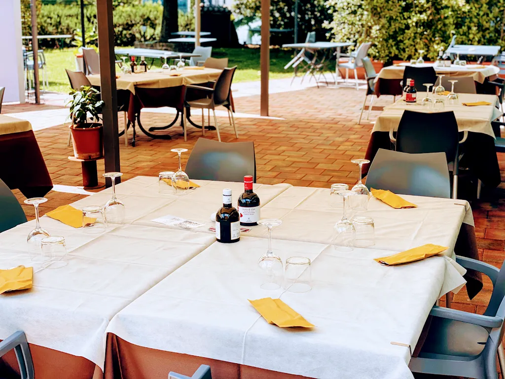 Trattoria Dei Colli restaurant in Monzambano