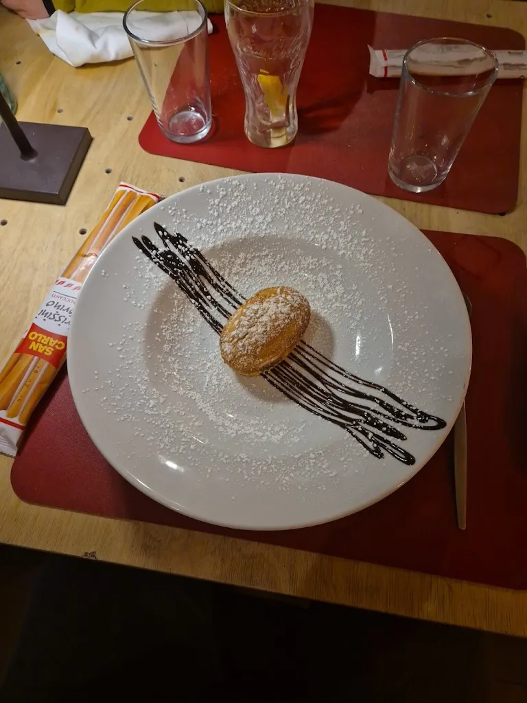 Ivan Dumalovski Janjusic_Pizzeria Ristorante Resalè_Monzambano_review