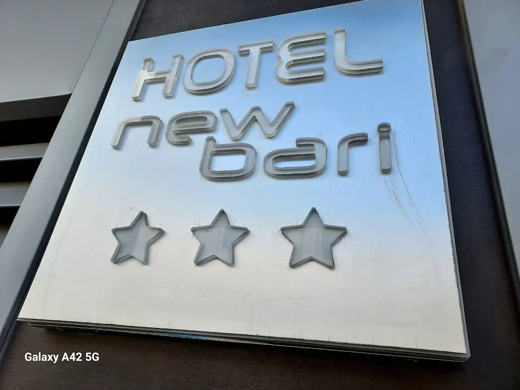 David Lewis_Petit Roi_Bitritto_review