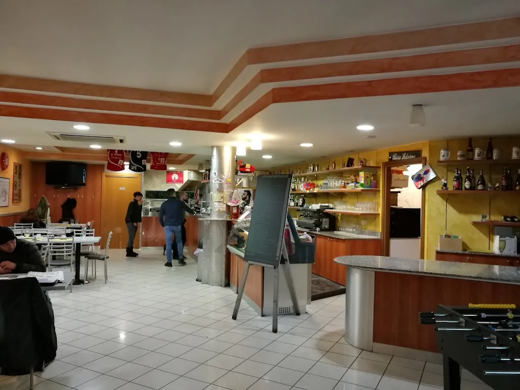 Salvatore De Castro_Pizzeria Bar Insubrium_Mornago_review