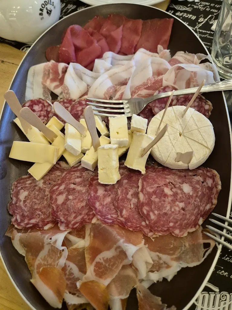 Maciej B._Ylenia e Flavio market e sala degustazione_Mornico al Serio_review