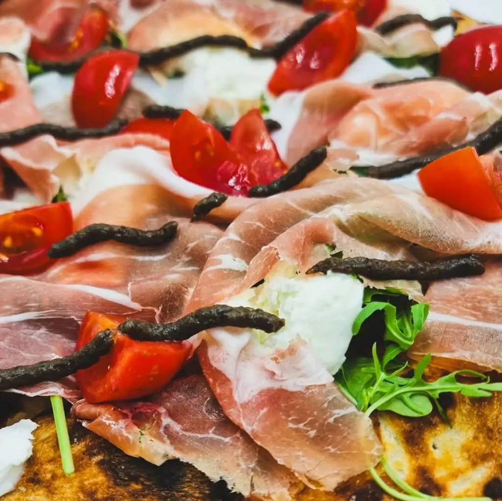 Pizzeria L'Amour_Montichiari_slider_image_3