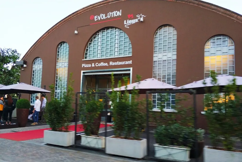 Revolution Montichiari by Linus restaurant in Montichiari