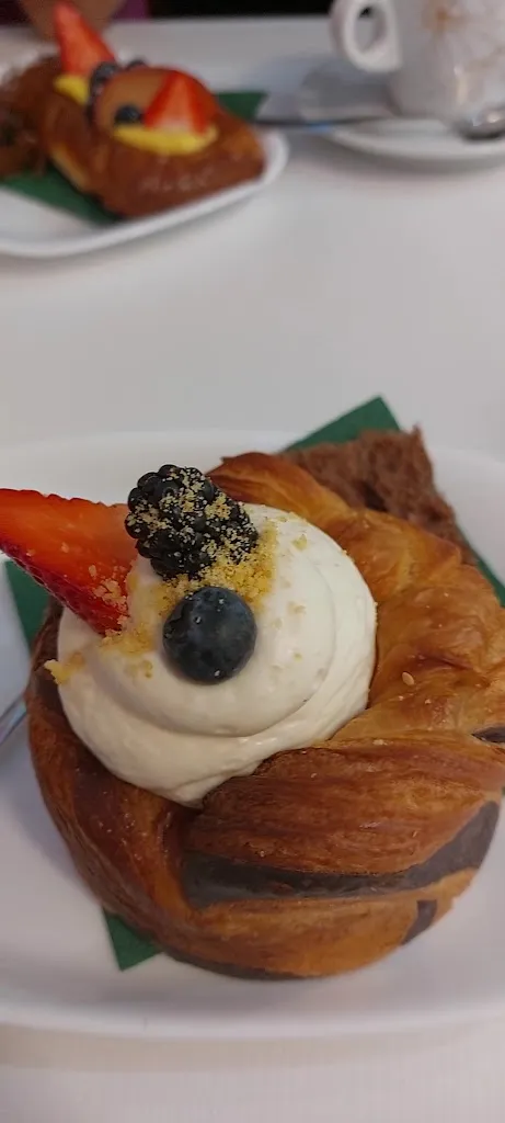 La Sesta Cornice by Valentina Ghiroldi_Montichiari_slider_image_2