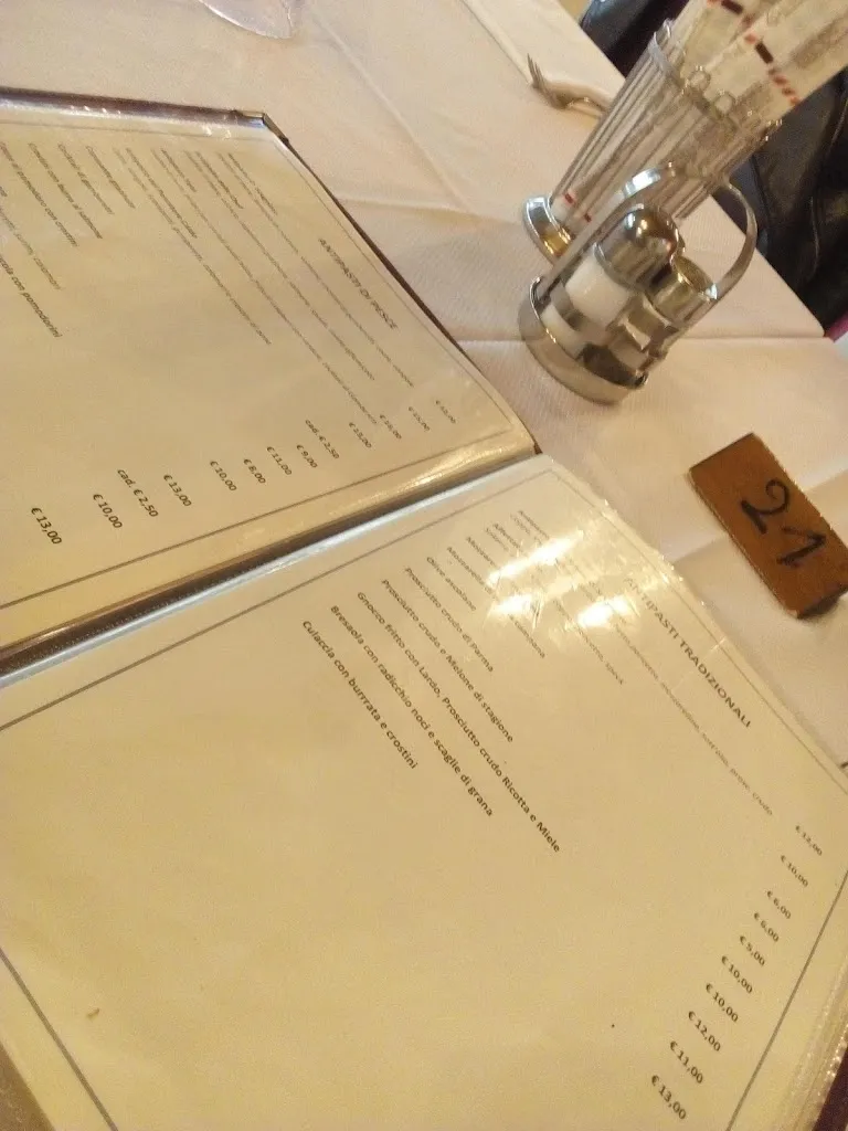 Menu_Ristorante Pizzeria O' Scugnizzo_Montichiari_image_3