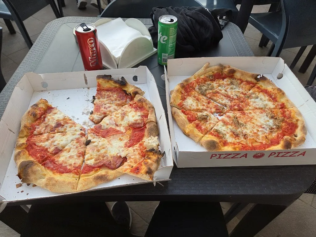 Pizzeria Cikka'S_Montichiari_slider_image_2