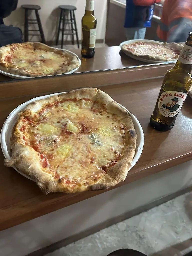 Pizzeria Carpe Diem di Gaetano Zappalà - pizzeria d'asporto con forno a legna_Montichiari_slider_image_3