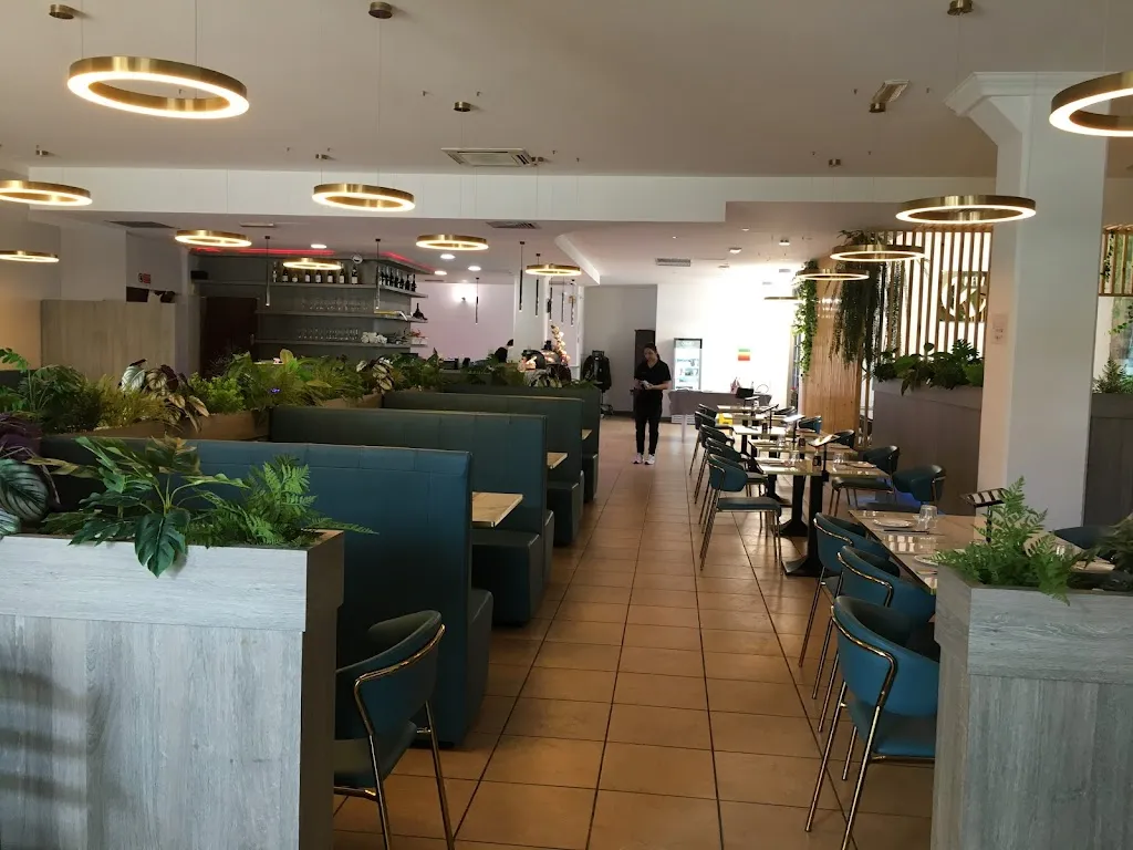 Edelqueen Marie Garcia_New Kisoro Sushi_Montichiari_review