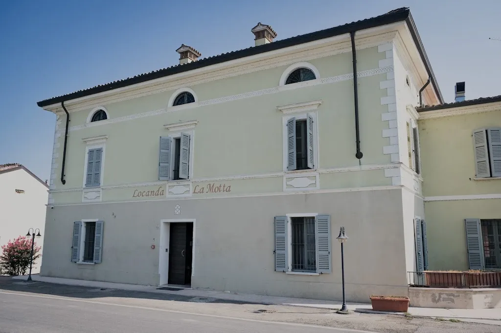 Locanda La Motta | Ristorante e camere_Motta Baluffi_slider_image_1