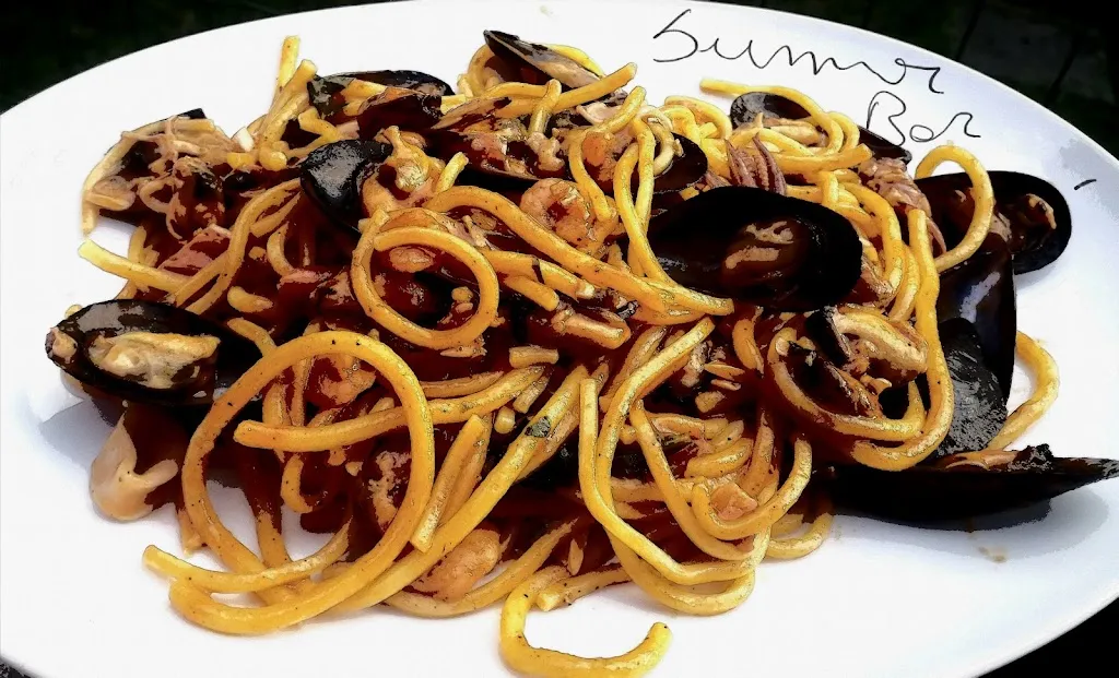 Daniela Bina_Summer Bar_Mottella_review