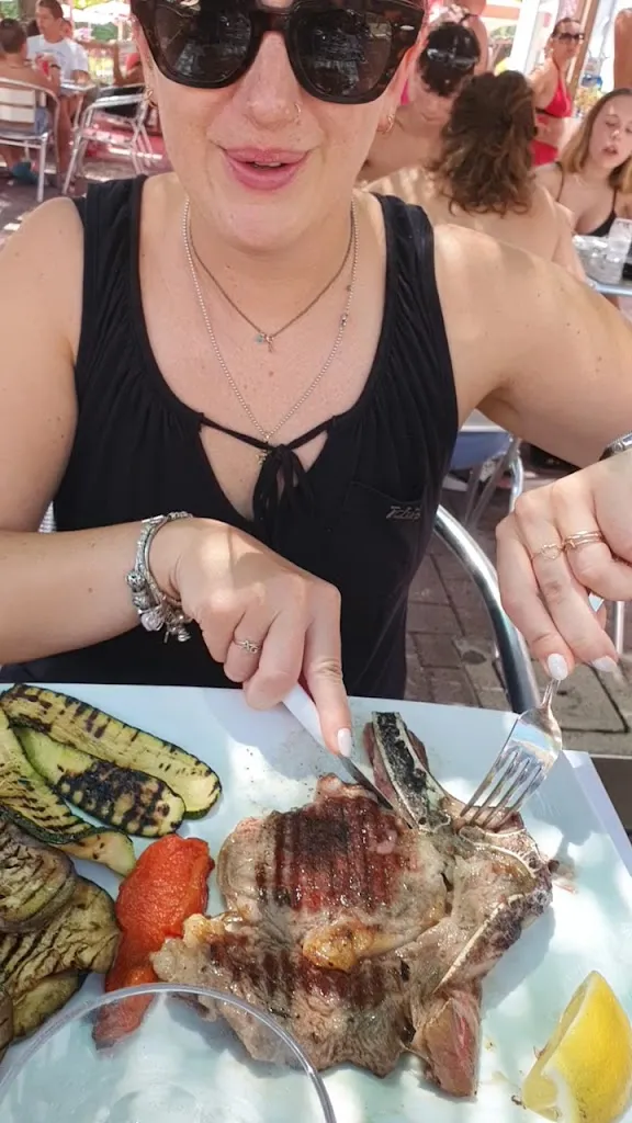 Giancarlo Martelletti_Summer Bar_Mottella_review