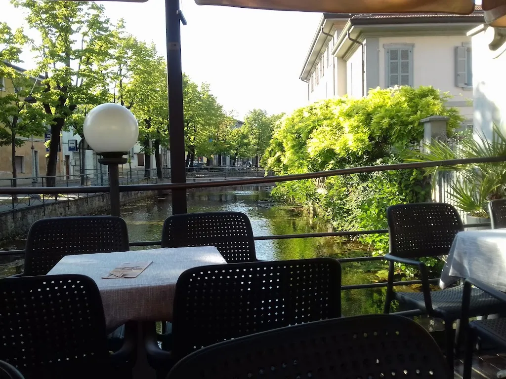 Selmo Café Wine & Spirits Bar_Mozzanica_slider_image_1