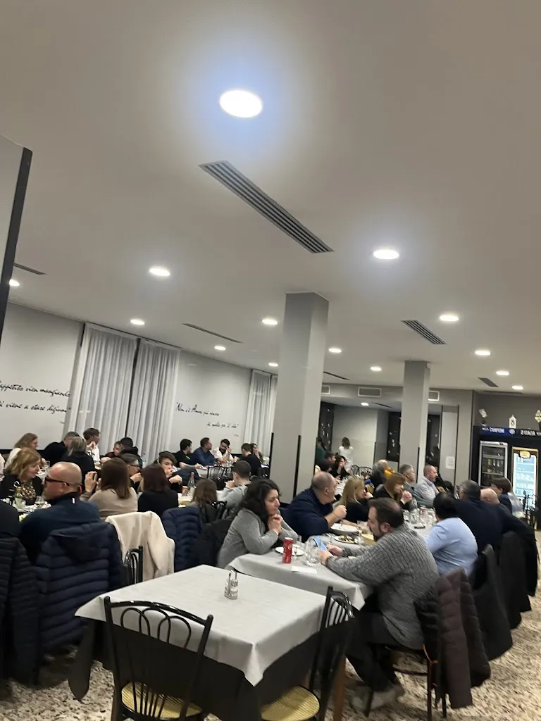 Ristorante Pizzeria Bella Napoli 3_Motta Visconti_slider_image_3