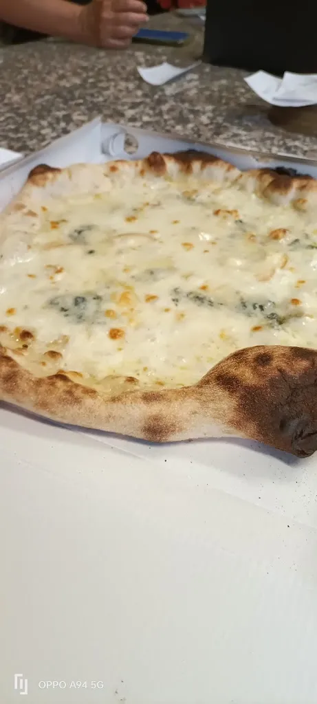 Pizzeria D' Asporto da Nico_Motta Visconti_slider_image_2