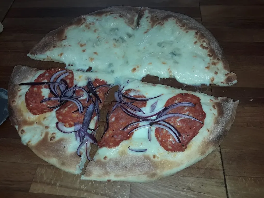 Pizzeria D' Asporto da Nico_Motta Visconti_slider_image_3