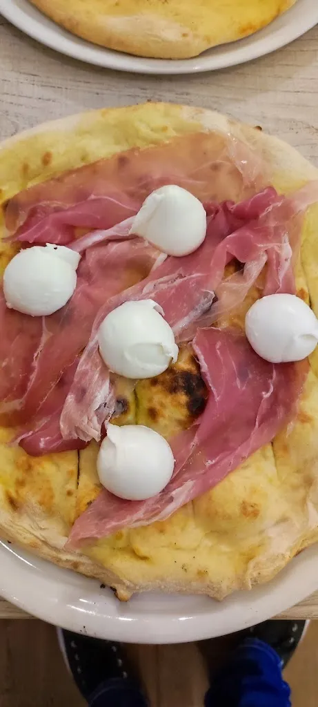 Santa Lucia_Mortara_slider_image_3