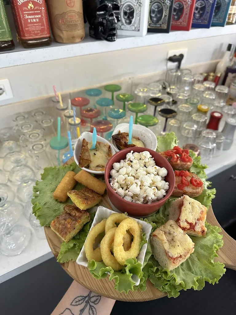 CUM Lounge Bar_Mortara_slider_image_2